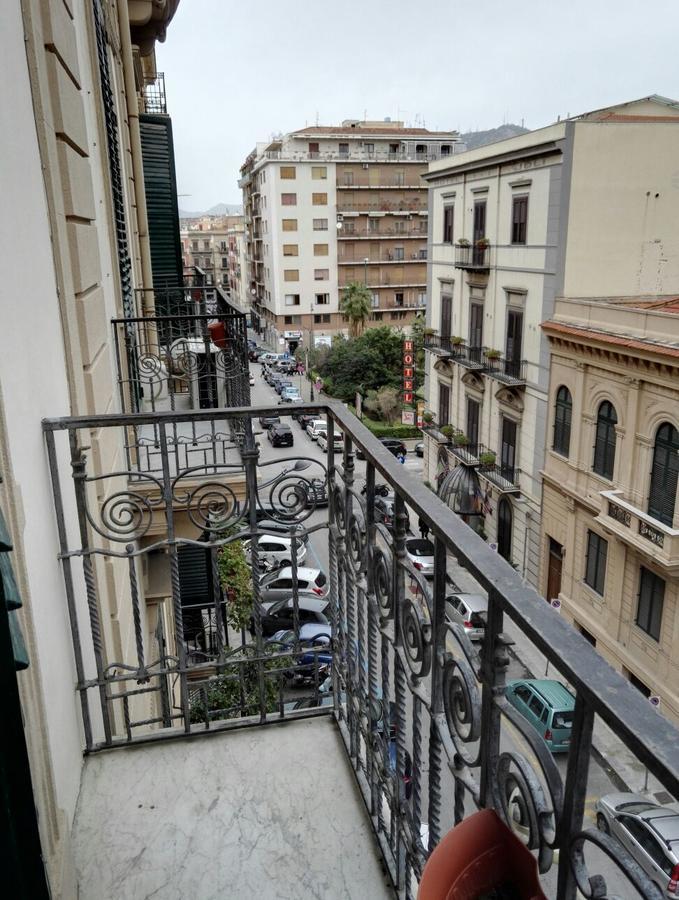Bed and Breakfast Beautiful Life à Palerme Extérieur photo